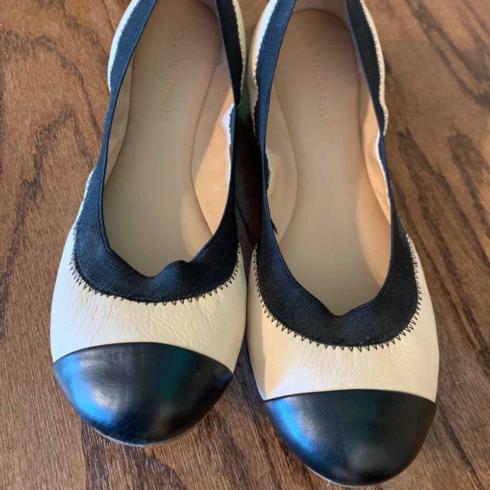 Banana republic flats